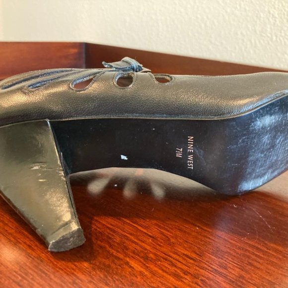 Heels - Picture 3 of 9